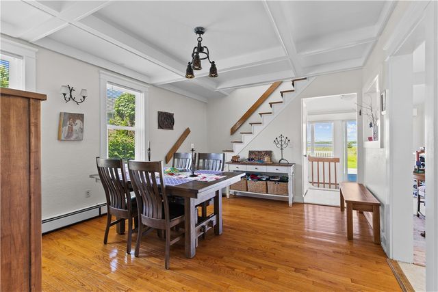 1042 Anthony Road, Portsmouth, RI 02871