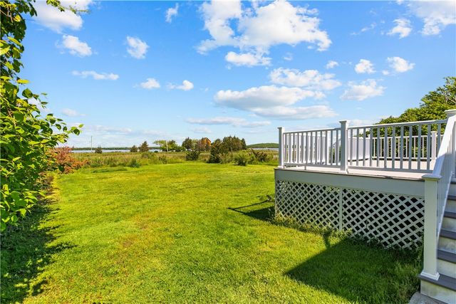 1042 Anthony Road, Portsmouth, RI 02871