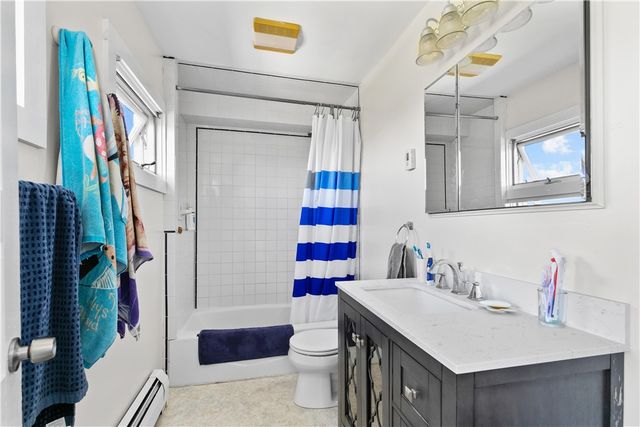 1042 Anthony Road, Portsmouth, RI 02871