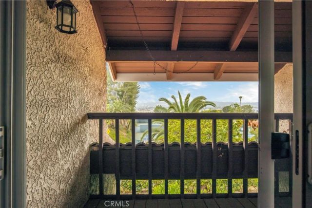 9562 Via Bernardo, Burbank, CA 91504