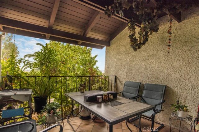 9562 Via Bernardo, Burbank, CA 91504