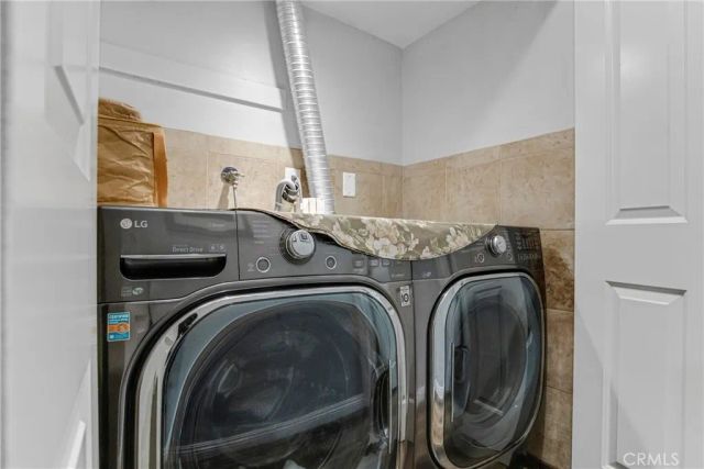 9562 Via Bernardo, Burbank, CA 91504