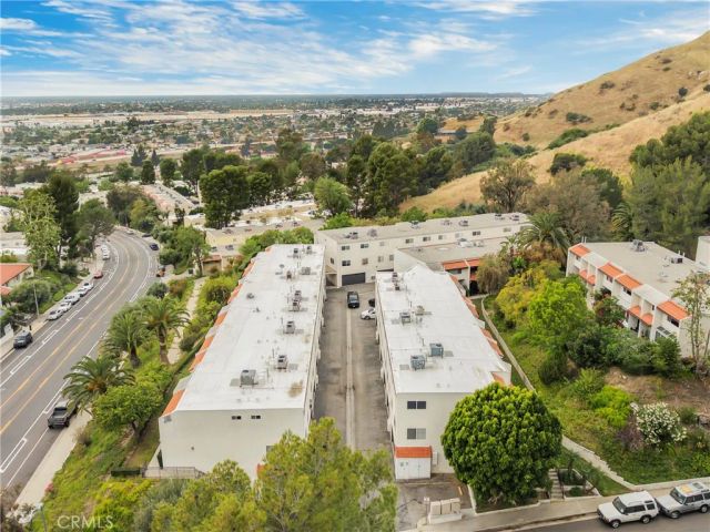 9562 Via Bernardo, Burbank, CA 91504