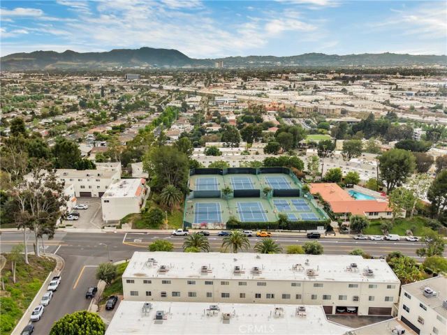 9562 Via Bernardo, Burbank, CA 91504