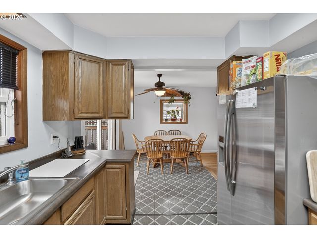 4736 Ne 77TH Ave, Portland, OR 97218