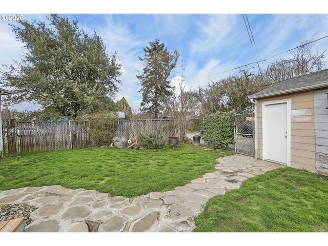 4736 Ne 77TH Ave, Portland, OR 97218