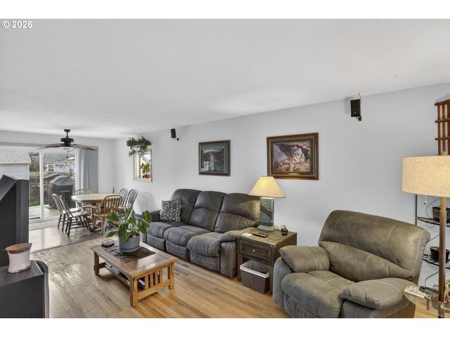 4736 Ne 77TH Ave, Portland, OR 97218