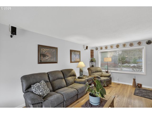 4736 Ne 77TH Ave, Portland, OR 97218