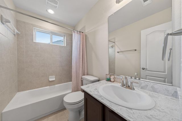 306 Cabernet Drive, Alvin, TX 77511