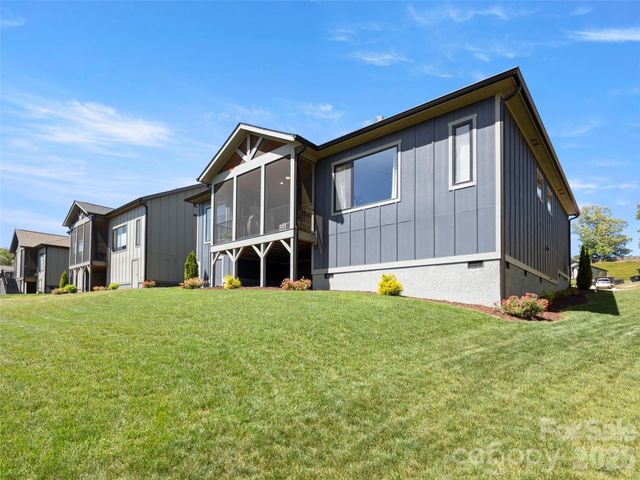 308 Avery Trail Drive, Arden, NC 28704