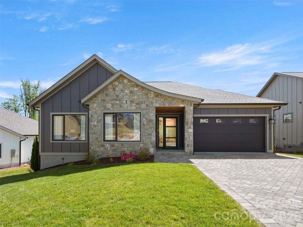 308 Avery Trail Drive, Arden, NC 28704