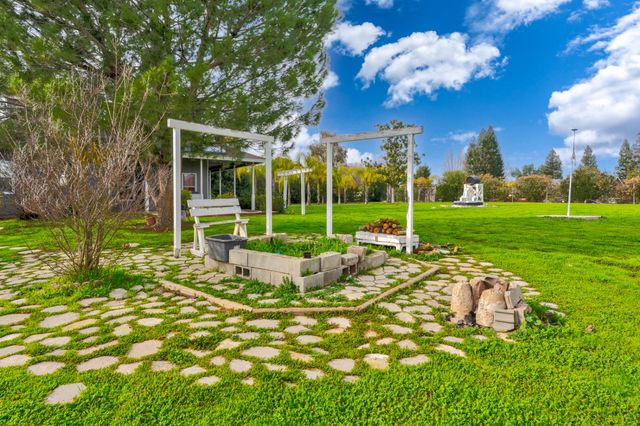 29058 Avenue 22, Madera, CA 93638