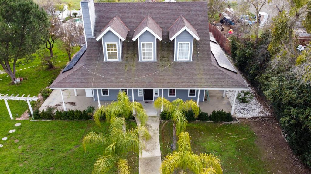 Image 3 of property listing at 29058 Avenue 22, Madera, CA 93638