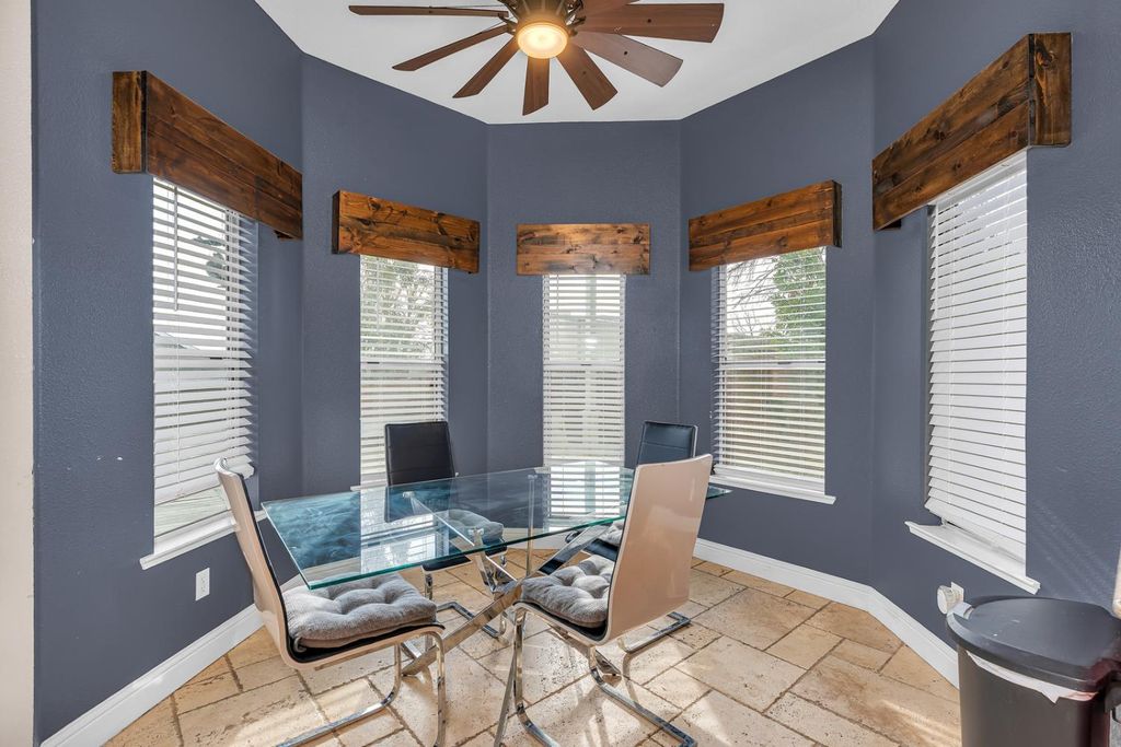 Image 34 of property listing at 29058 Avenue 22, Madera, CA 93638