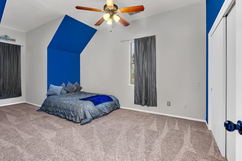 Image 40 of property listing at 29058 Avenue 22, Madera, CA 93638