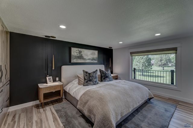2929 COUNTRY CLUB DR, Rapid City, SD 57702