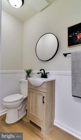 161 WARREN ST, Beverly, NJ 08010