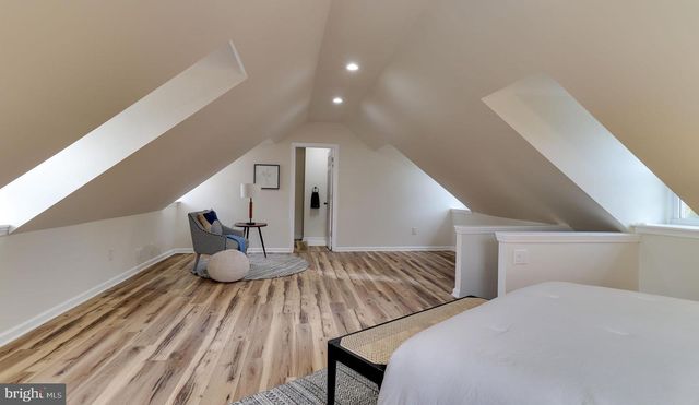 161 WARREN ST, Beverly, NJ 08010