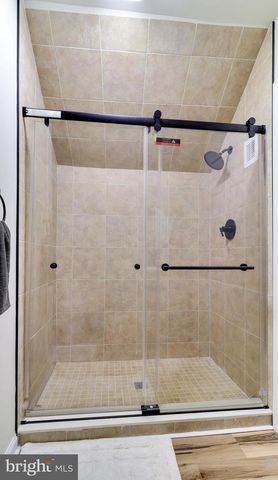 161 WARREN ST, Beverly, NJ 08010