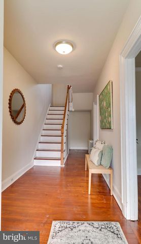 161 WARREN ST, Beverly, NJ 08010