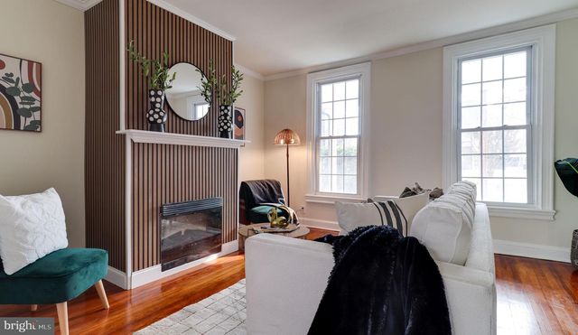 161 WARREN ST, Beverly, NJ 08010