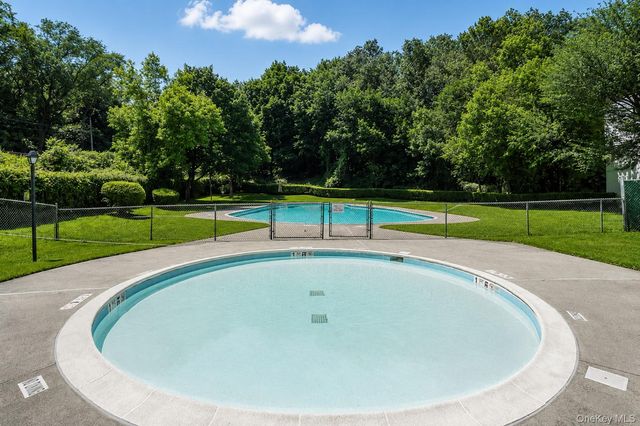 95 Avon Circle D, Rye Brook, NY 10573