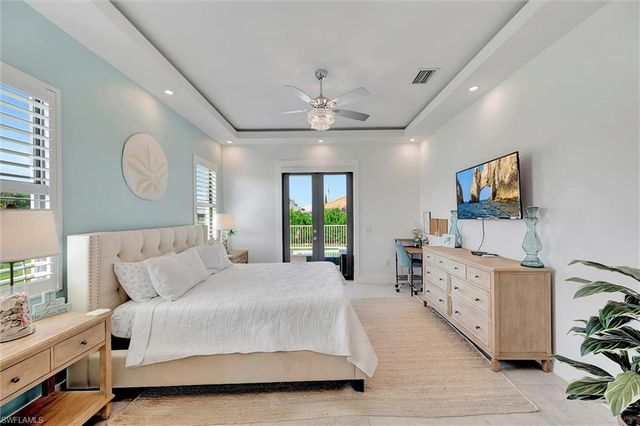 140 Sand Hill ST, Marco Island, FL 34145