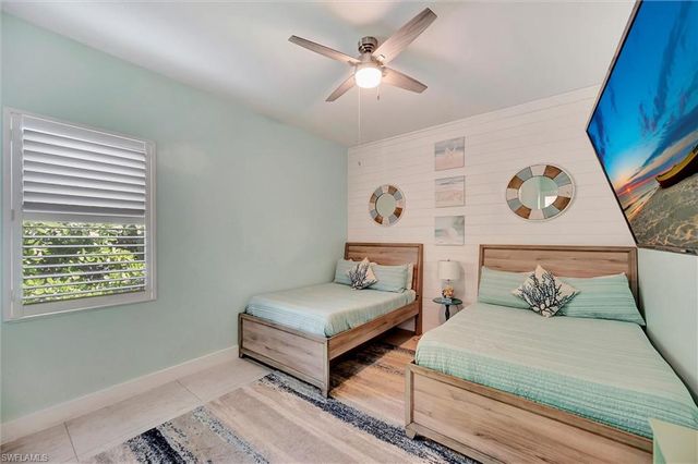 140 Sand Hill ST, Marco Island, FL 34145