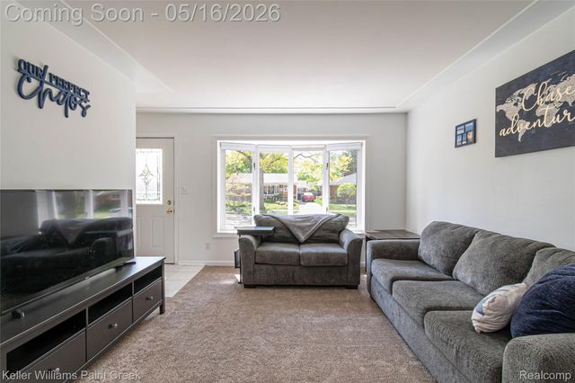 29652 Sherry Avenue, Madison Heights, MI 48071