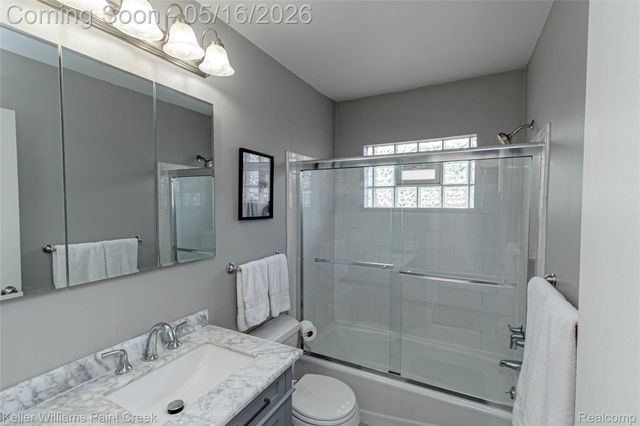29652 Sherry Avenue, Madison Heights, MI 48071