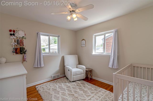29652 Sherry Avenue, Madison Heights, MI 48071