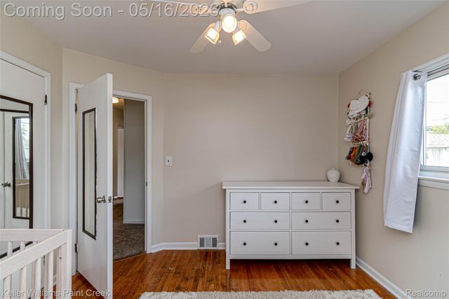29652 Sherry Avenue, Madison Heights, MI 48071