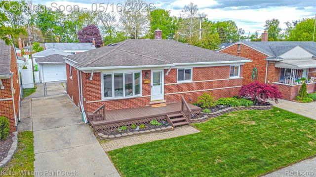 29652 Sherry Avenue, Madison Heights, MI 48071