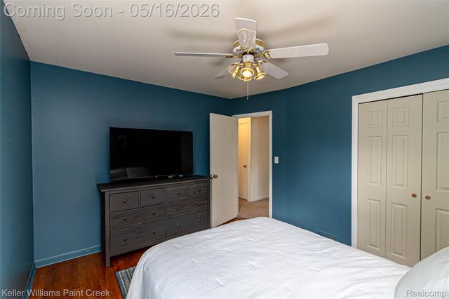 29652 Sherry Avenue, Madison Heights, MI 48071