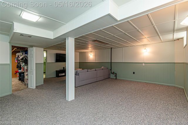 29652 Sherry Avenue, Madison Heights, MI 48071