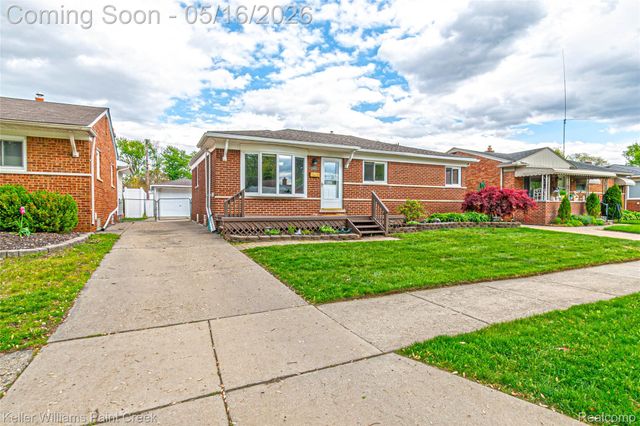 29652 Sherry Avenue, Madison Heights, MI 48071