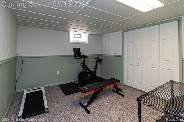 29652 Sherry Avenue, Madison Heights, MI 48071