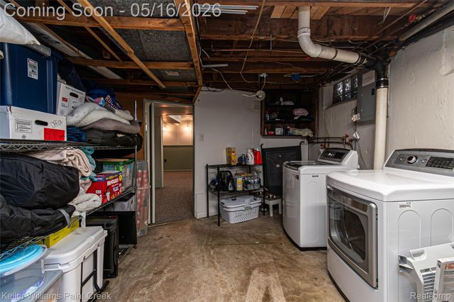 29652 Sherry Avenue, Madison Heights, MI 48071