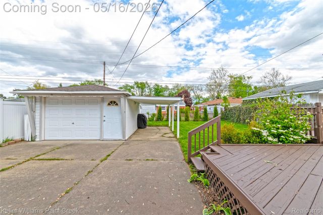 29652 Sherry Avenue, Madison Heights, MI 48071