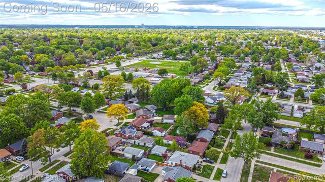 29652 Sherry Avenue, Madison Heights, MI 48071