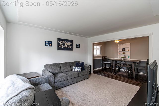29652 Sherry Avenue, Madison Heights, MI 48071