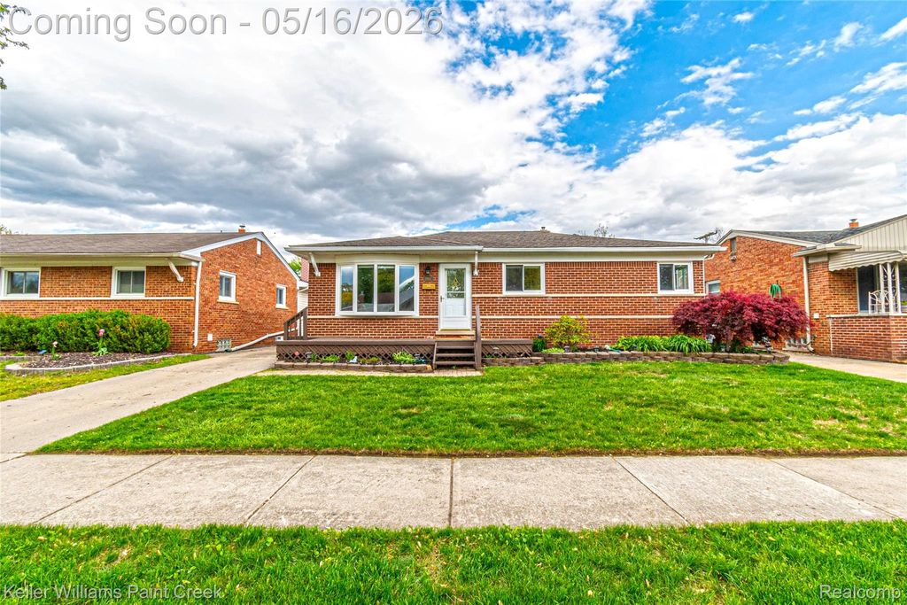 29652 Sherry Avenue, Madison Heights, MI 48071