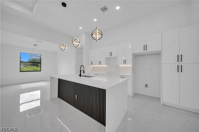 4629 Dora AVE N, Lehigh Acres, FL 33971