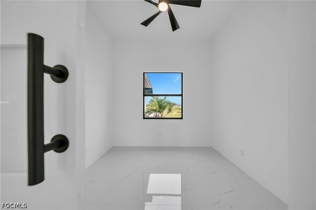 4629 Dora AVE N, Lehigh Acres, FL 33971