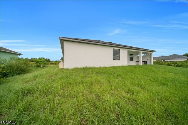 4629 Dora AVE N, Lehigh Acres, FL 33971