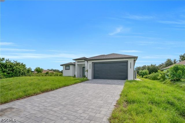 4629 Dora AVE N, Lehigh Acres, FL 33971