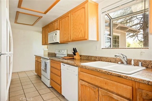 30872 Acorn, Running Springs, CA 92382