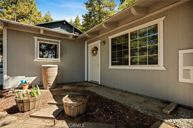 30872 Acorn, Running Springs, CA 92382