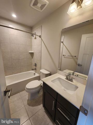 2626 JETSTREAM RD, Herndon, VA 20171