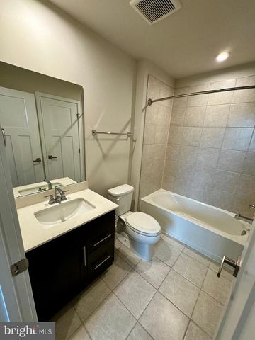 2626 JETSTREAM RD, Herndon, VA 20171